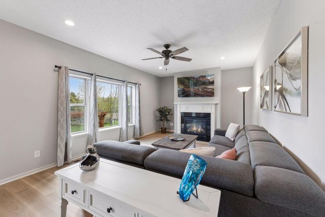 3269 Thornton Drive SW, Prior Lake, MN 55372