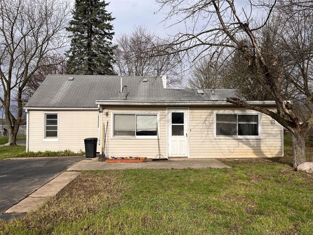 5061 Walsh Drive, Brighton, MI 48114