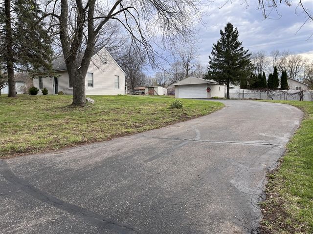 5061 Walsh Drive, Brighton, MI 48114