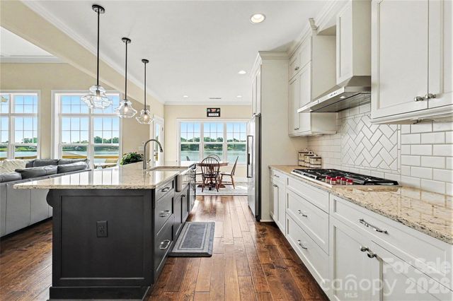 20718 Eastpoint Drive, Cornelius, NC 28031