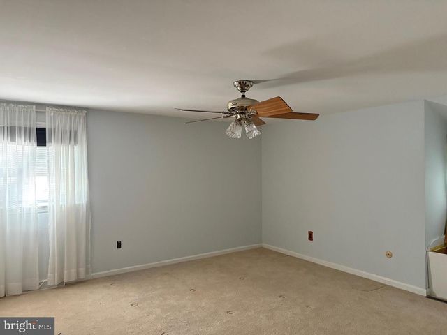 13132 W BUCKSHUTEM RD, Millville, NJ 08332
