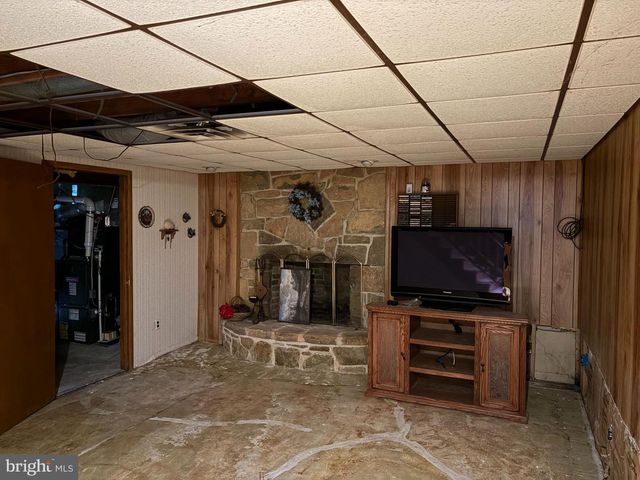 13132 W BUCKSHUTEM RD, Millville, NJ 08332
