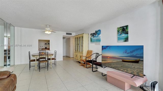 3015 N Ocean Boulevard 3J, Fort Lauderdale, FL 33308