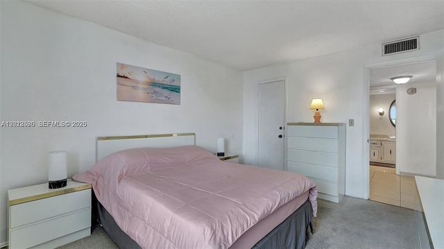 3015 N Ocean Boulevard 3J, Fort Lauderdale, FL 33308