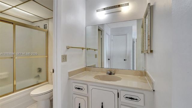 3015 N Ocean Boulevard 3J, Fort Lauderdale, FL 33308