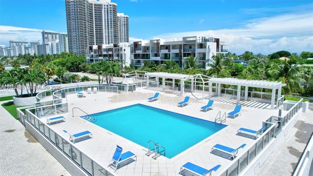 3015 N Ocean Boulevard 3J, Fort Lauderdale, FL 33308