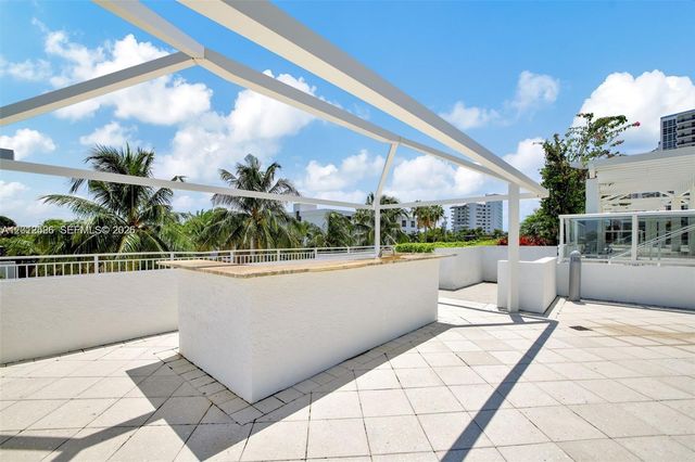 3015 N Ocean Boulevard 3J, Fort Lauderdale, FL 33308