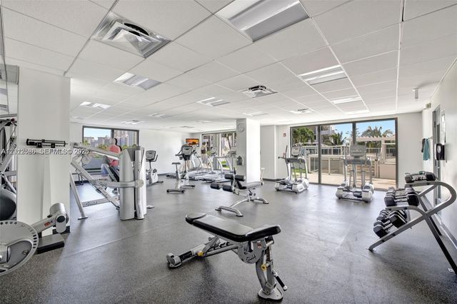 3015 N Ocean Boulevard 3J, Fort Lauderdale, FL 33308