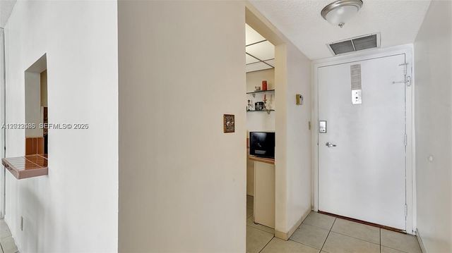 3015 N Ocean Boulevard 3J, Fort Lauderdale, FL 33308