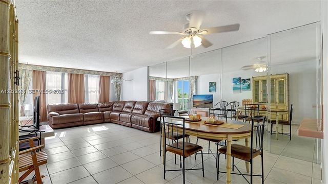 3015 N Ocean Boulevard 3J, Fort Lauderdale, FL 33308