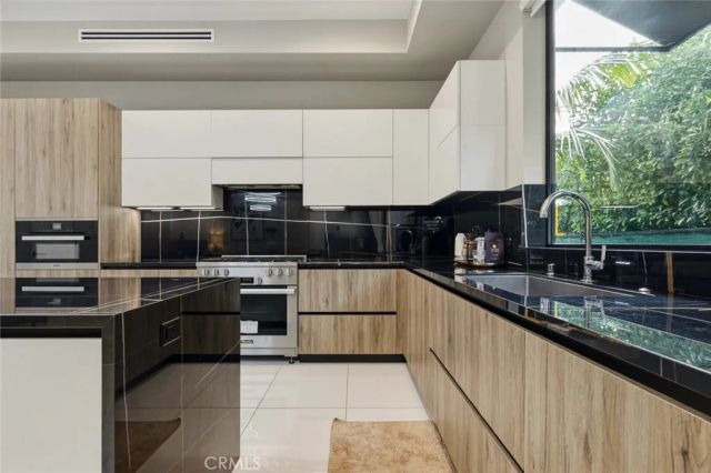 9171 W 3rd, Beverly Hills, CA 90210