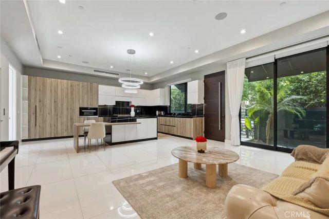 9171 W 3rd, Beverly Hills, CA 90210