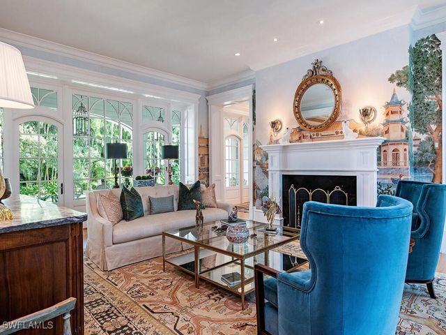 1963 Gulf Shore BLVD S, Naples, FL 34102