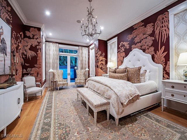 1963 Gulf Shore BLVD S, Naples, FL 34102