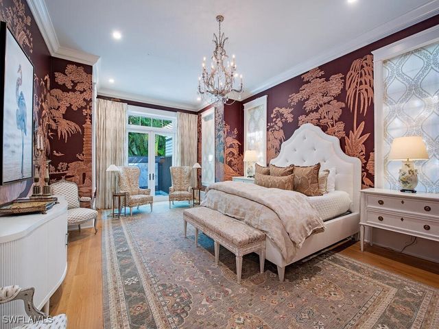 1963 Gulf Shore BLVD S, Naples, FL 34102