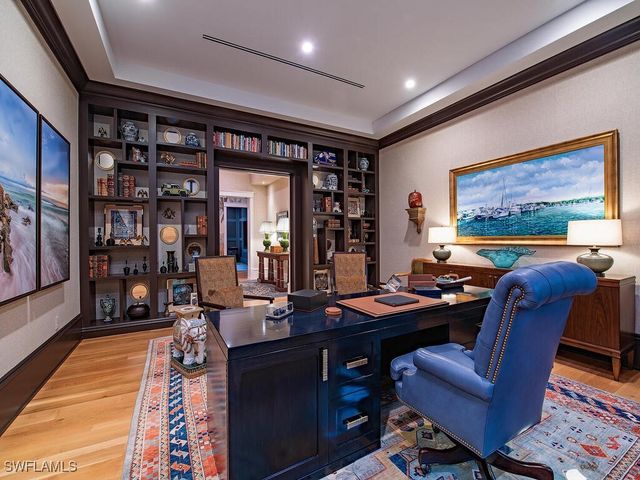 1963 Gulf Shore BLVD S, Naples, FL 34102