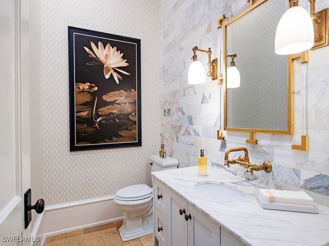 1963 Gulf Shore BLVD S, Naples, FL 34102