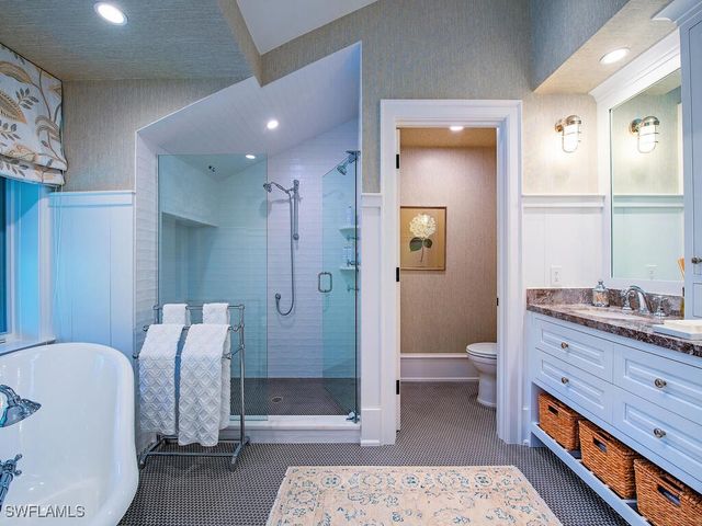 1963 Gulf Shore BLVD S, Naples, FL 34102