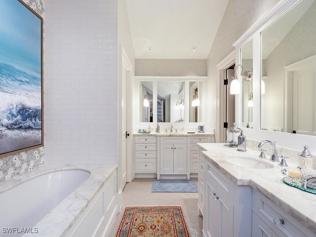 1963 Gulf Shore BLVD S, Naples, FL 34102