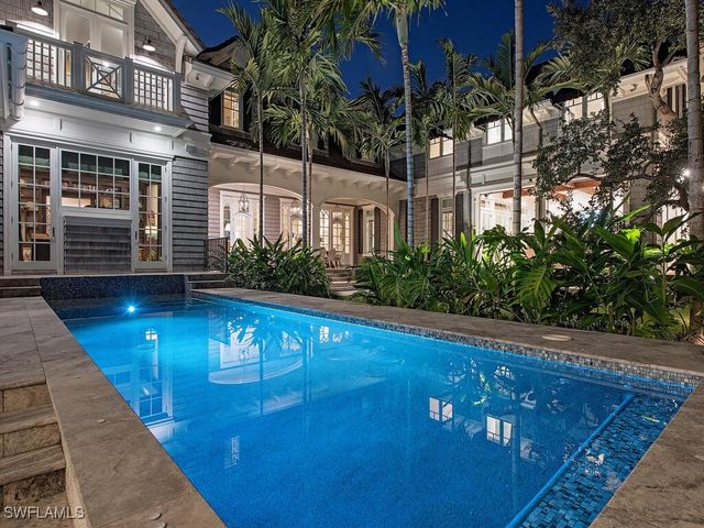 1963 Gulf Shore BLVD S, Naples, FL 34102