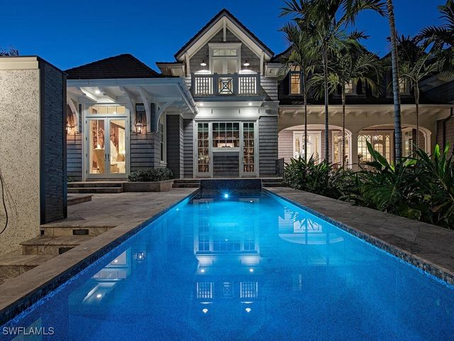 1963 Gulf Shore BLVD S, Naples, FL 34102