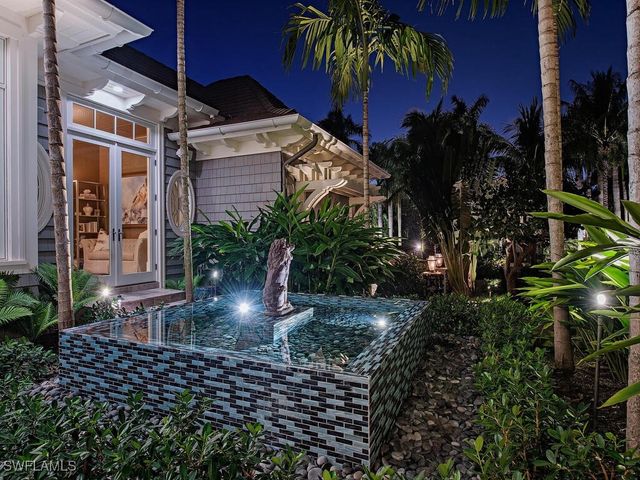 1963 Gulf Shore BLVD S, Naples, FL 34102