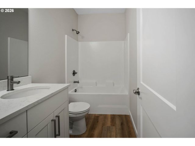 6699 Naomi Danielle St Se, Salem, OR 97306