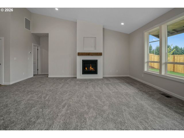 6699 Naomi Danielle St Se, Salem, OR 97306