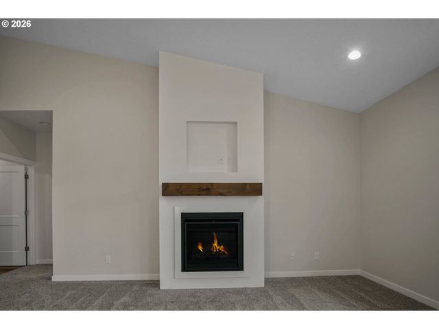 6699 Naomi Danielle St Se, Salem, OR 97306