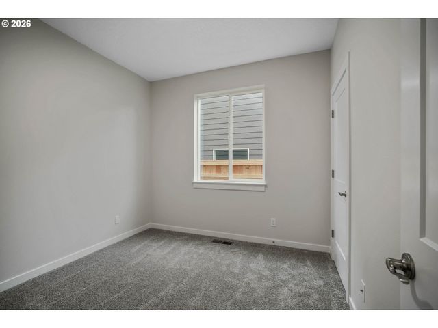 6699 Naomi Danielle St Se, Salem, OR 97306