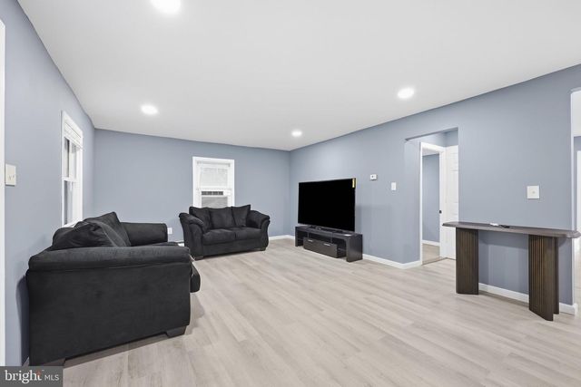 960 CARMEL RD, Millville, NJ 08332