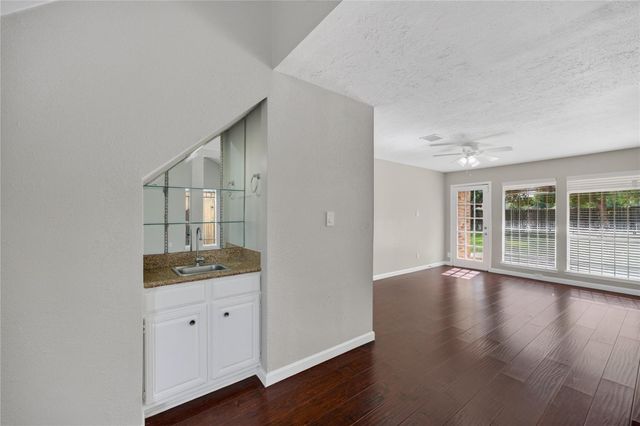 1427 Lazy Spring Drive, Missouri City, TX 77489