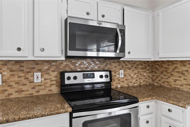 1427 Lazy Spring Drive, Missouri City, TX 77489