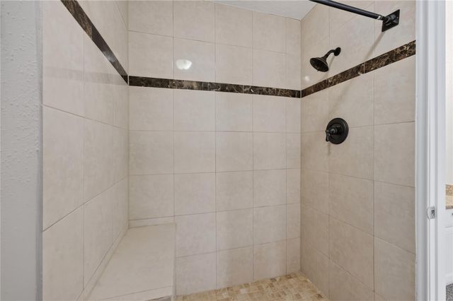 1427 Lazy Spring Drive, Missouri City, TX 77489