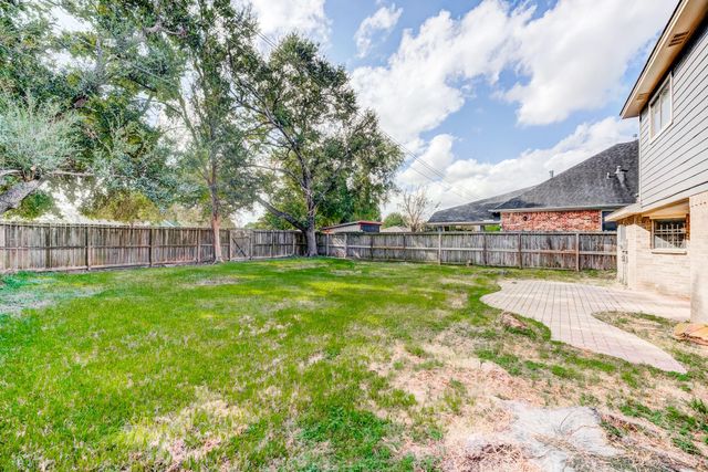 1427 Lazy Spring Drive, Missouri City, TX 77489