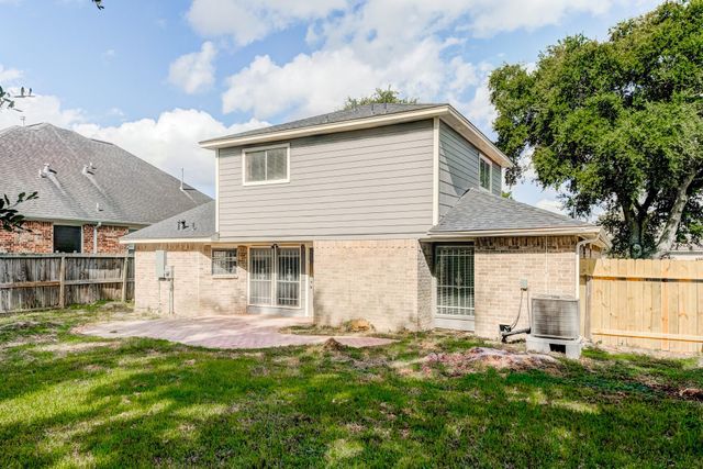 1427 Lazy Spring Drive, Missouri City, TX 77489