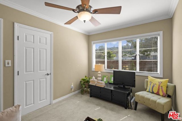 5464 Village Green, Los Angeles, CA 90016