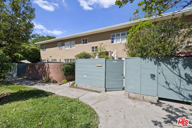 5464 Village Green, Los Angeles, CA 90016