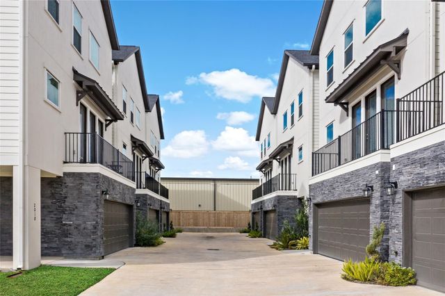 2014 Saint Charles Street, Houston, TX 77003