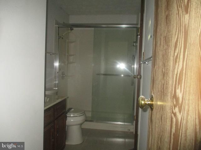 8 RADER CT, Baltimore, MD 21234
