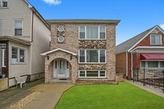 6212 S Major Avenue 2, Chicago, IL 60638