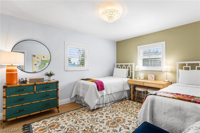 940 3rd ST S 201, Naples, FL 34102