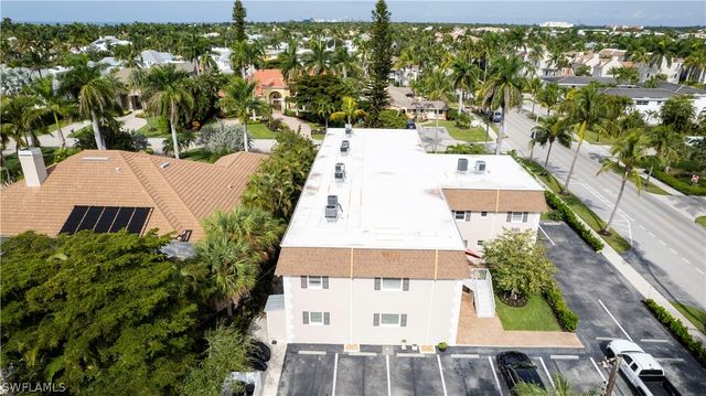 940 3rd ST S 201, Naples, FL 34102