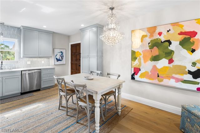 940 3rd ST S 201, Naples, FL 34102