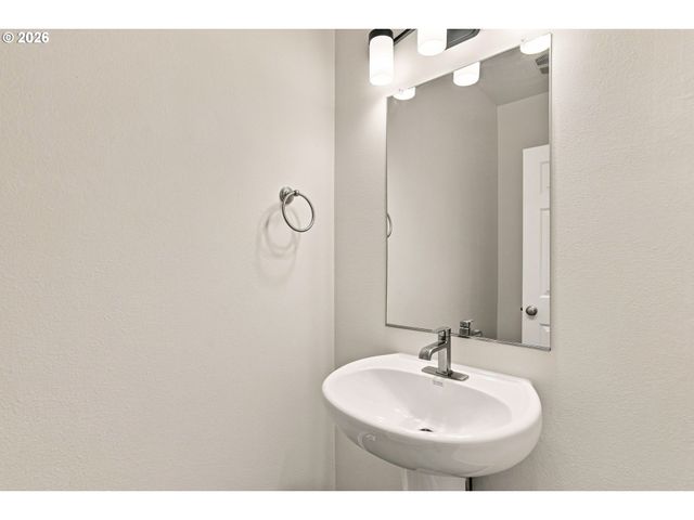 415 Nw 153RD St, Vancouver, WA 98685