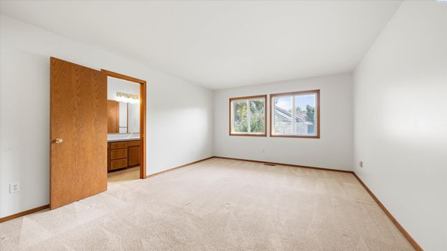 316 W Canyon Lakes Dr., Kennewick, WA 99337