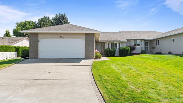 316 W Canyon Lakes Dr., Kennewick, WA 99337