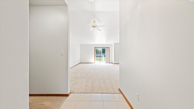 316 W Canyon Lakes Dr., Kennewick, WA 99337