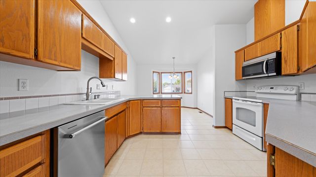 316 W Canyon Lakes Dr., Kennewick, WA 99337