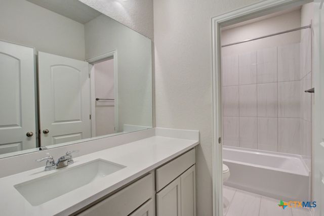 2827 Sacaton Drive, New Braunfels, TX 78130